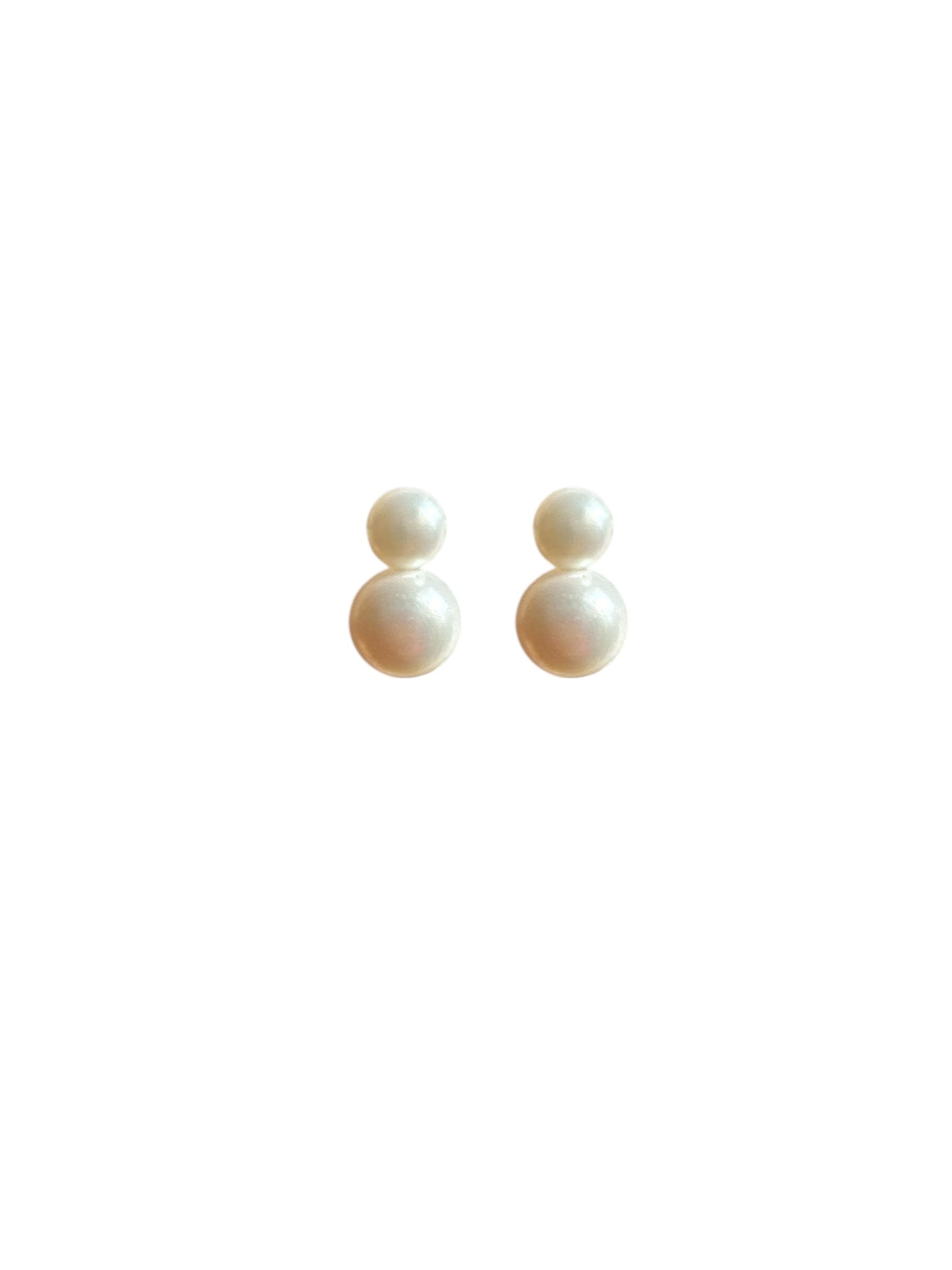 The Double Pearl Earings