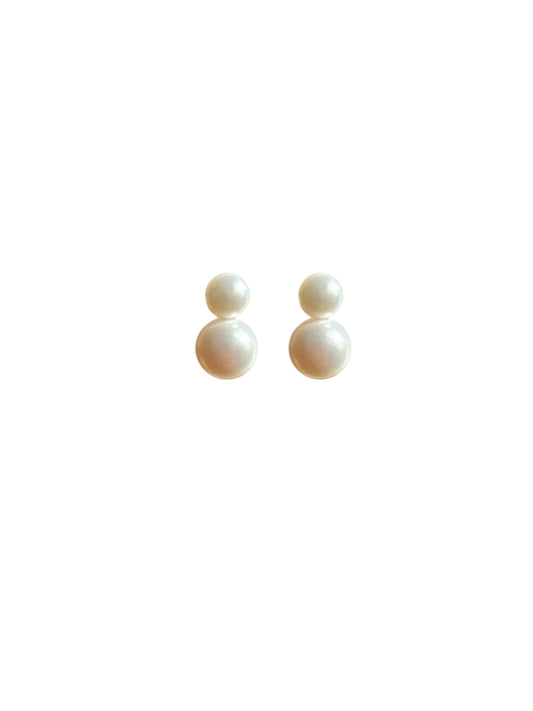 The Double Pearl Earings